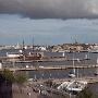 Der Ausblick ist fantastisch, nicht nur auf den Hafen, sondern auch auf die Wolken.